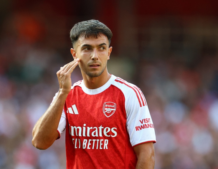 电竞实力对比-祖比门迪坦言曾犹豫转会事宜 期待复制罗德里的英超辉煌