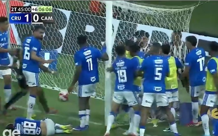 电竞实力对比-爆发冲突+23人吃红牌！米内罗竞技官方：坚决反对一切暴力行为